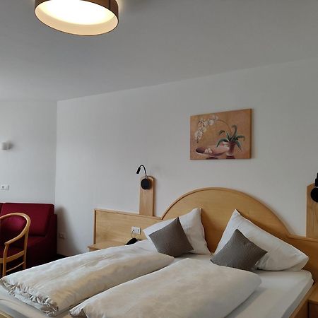 Hotel Garni Herz Tirolo Rum bild
