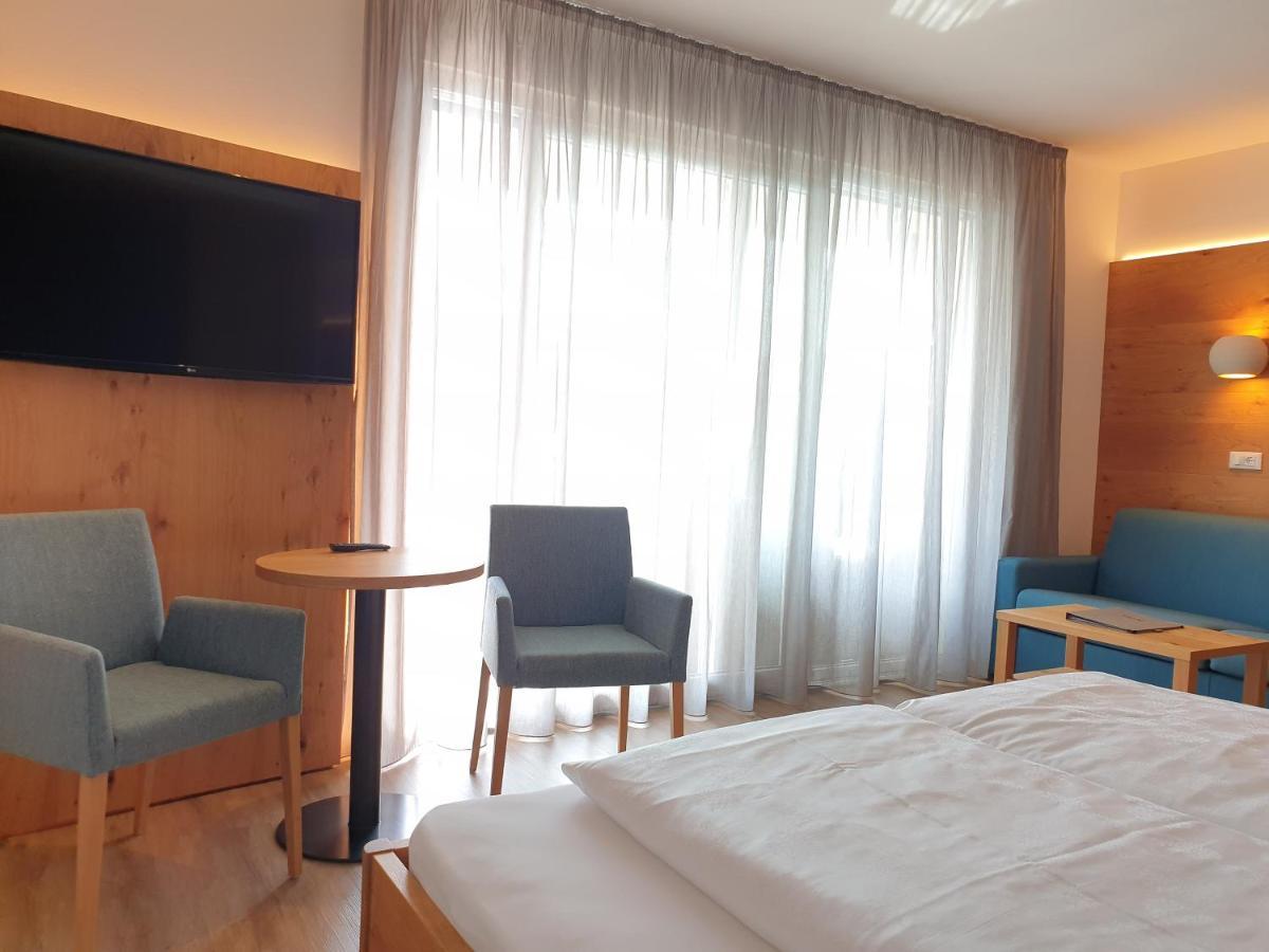 Hotel Garni Herz Tirolo Exteriör bild