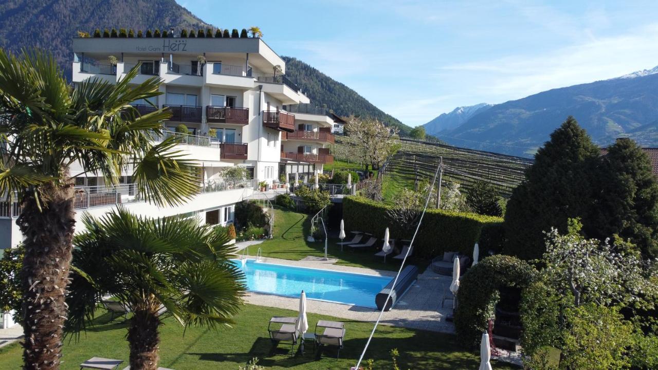 Hotel Garni Herz Tirolo Exteriör bild